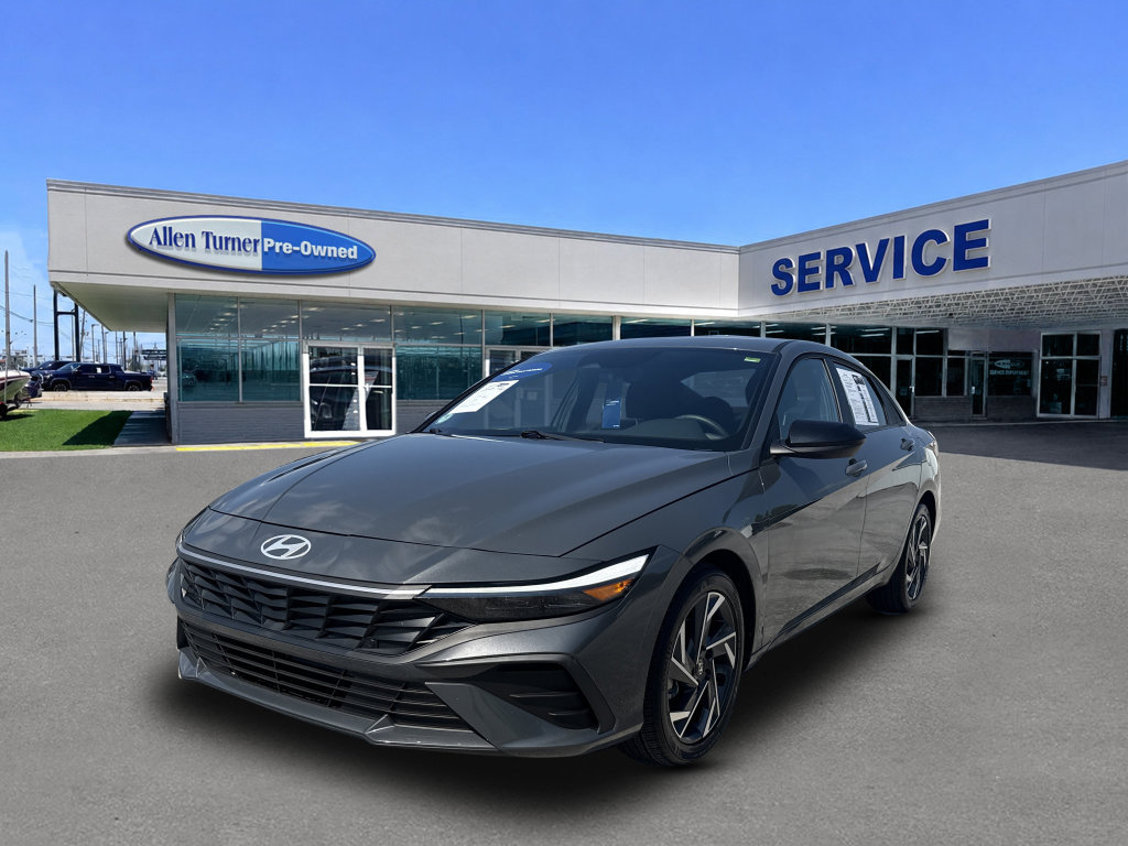 Certified 2025 Hyundai Elantra Sport FWD image 9