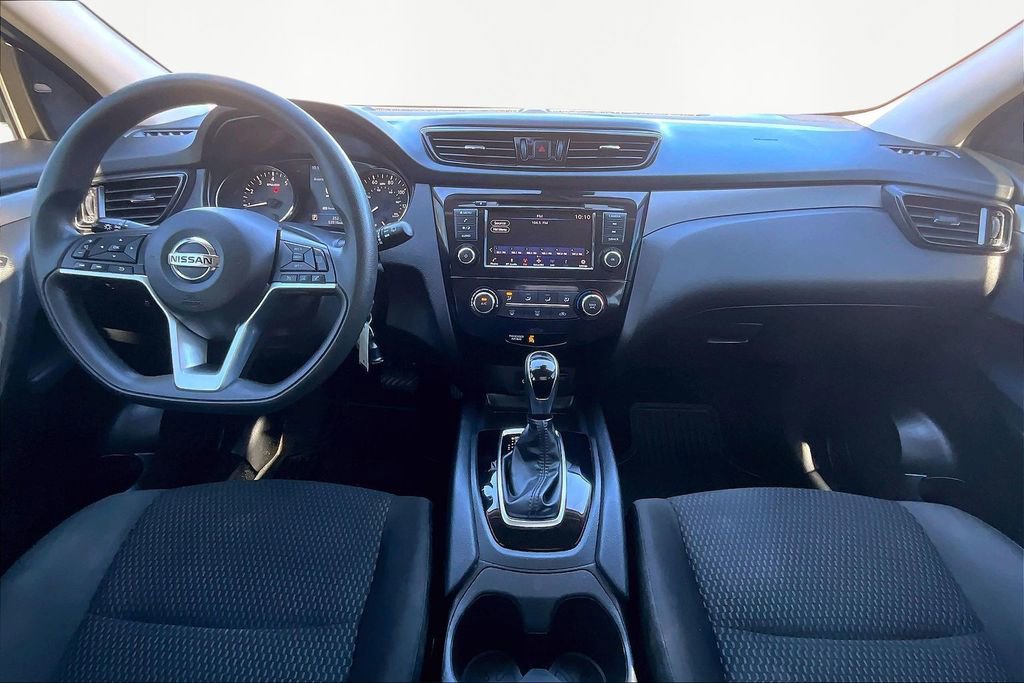 Used 2022 Nissan Rogue Sport S image 16