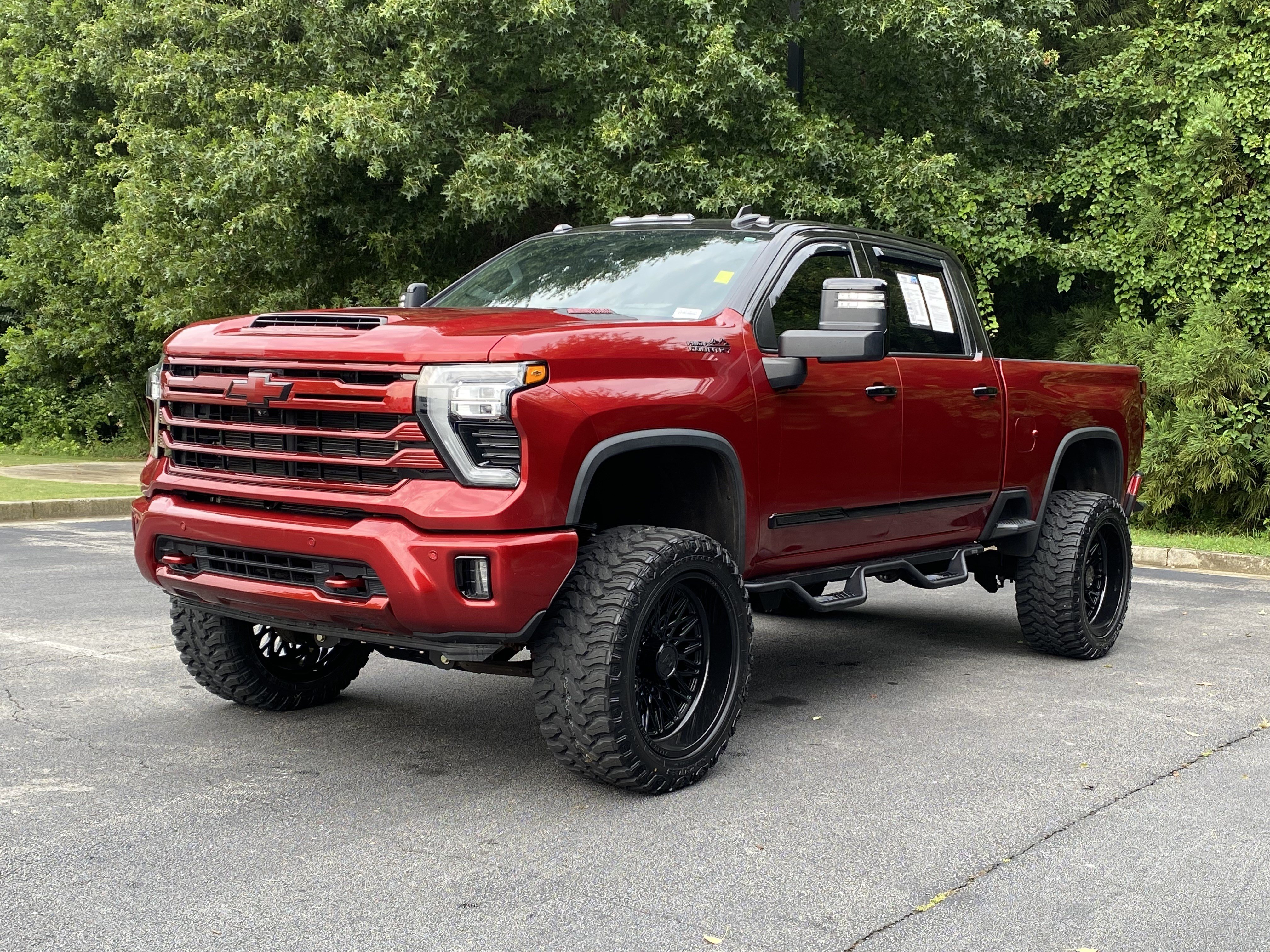 Used 2024 Chevrolet Silverado 2500 High Country w/ Technology Package AWD/4WD image 5