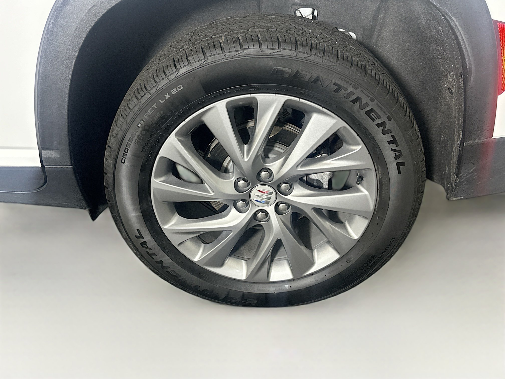 Used 2025 Buick Enclave Preferred FWD image 11