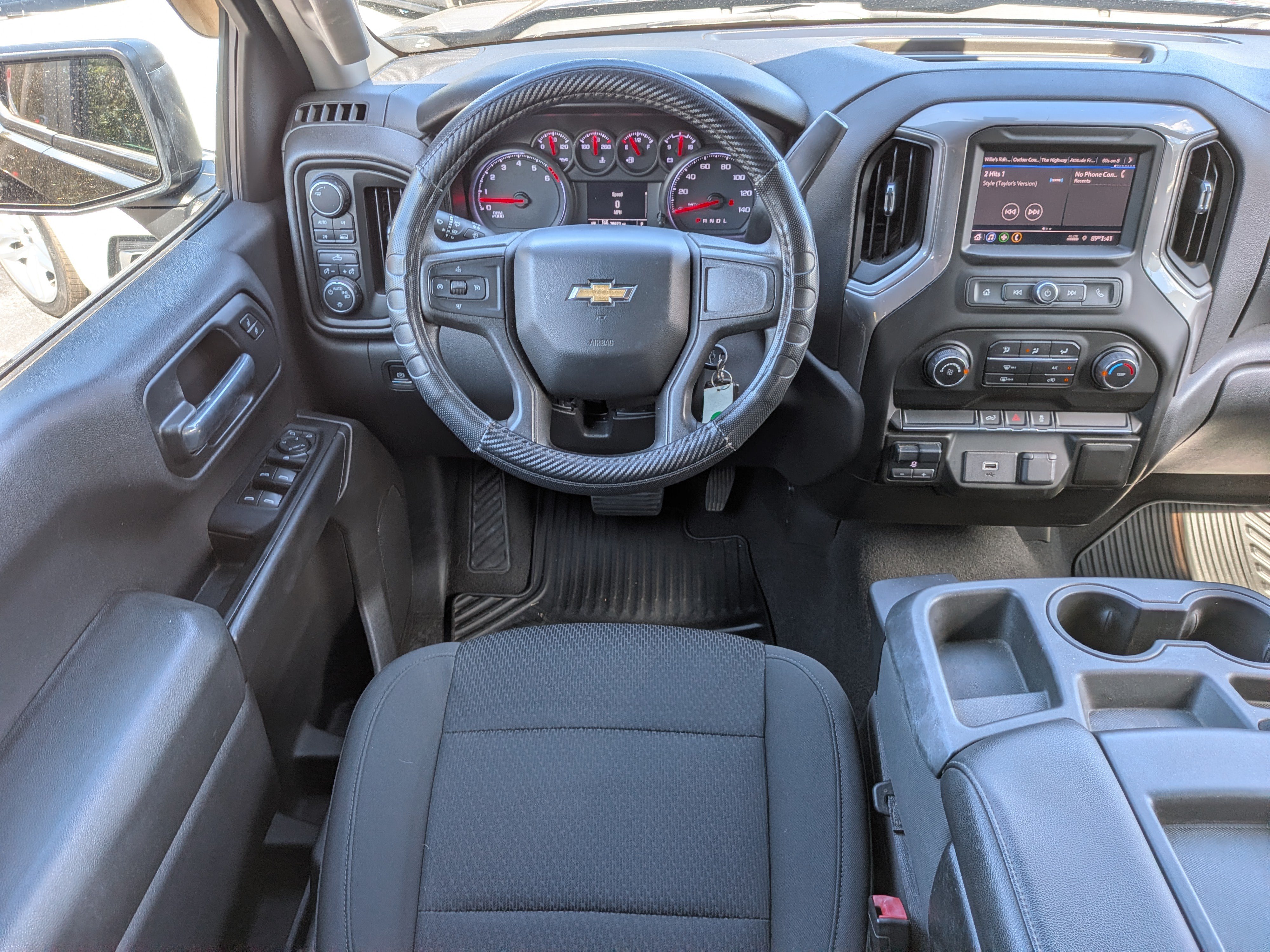 Certified 2020 Chevrolet Silverado 1500 Custom w/ Custom Value Package AWD/4WD image 15