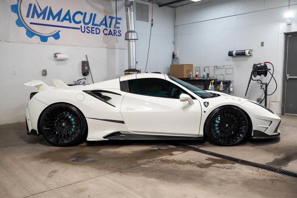 Used 2016 Ferrari 488 Spider RWD image 2
