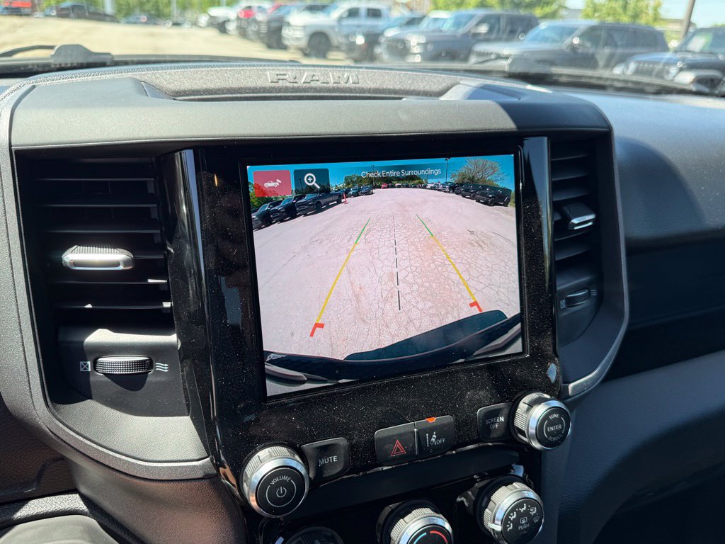 New 2026 RAM 1500 Express AWD/4WD image 21