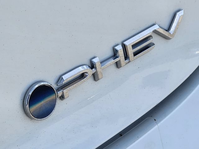 Used 2025 Toyota Prius Plug-In Hybrid FWD image 11