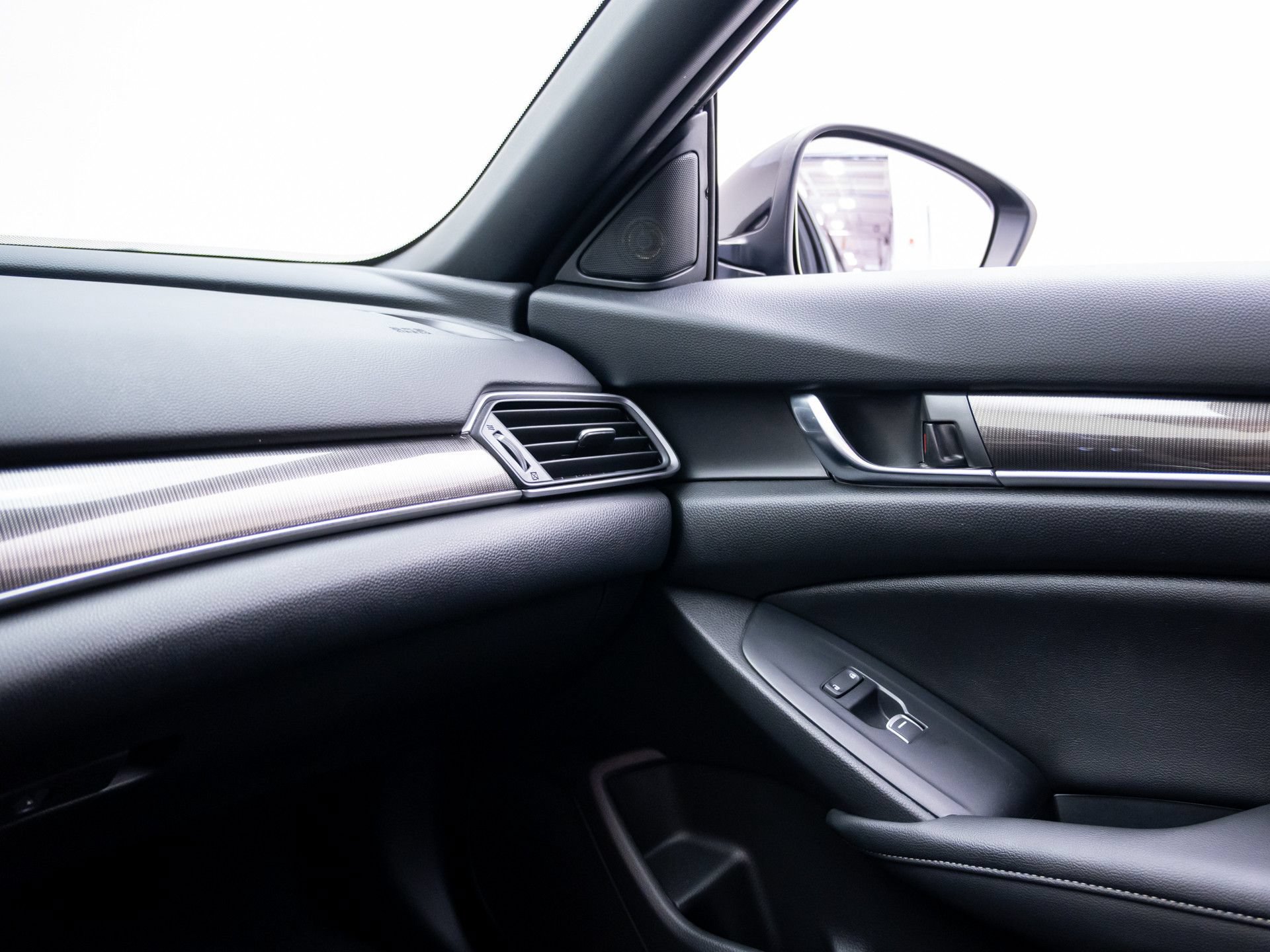 Used 2020 Honda Accord Sport image 27