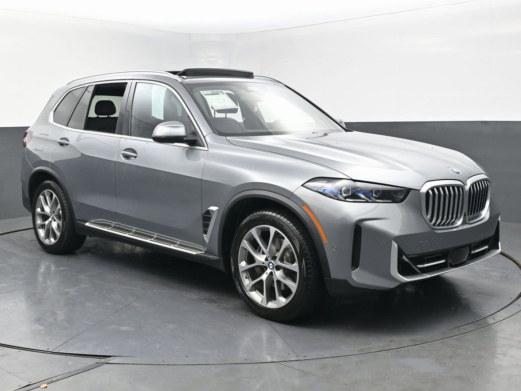 Used 2024 BMW X5 xDrive40i image 2