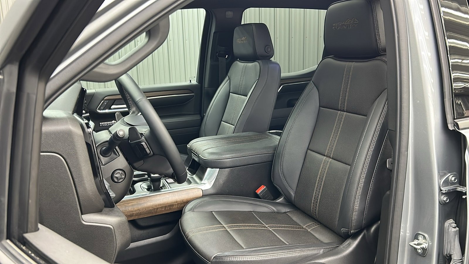 Used 2023 Chevrolet Silverado 1500 High Country w/ High Country Premium Package image 35