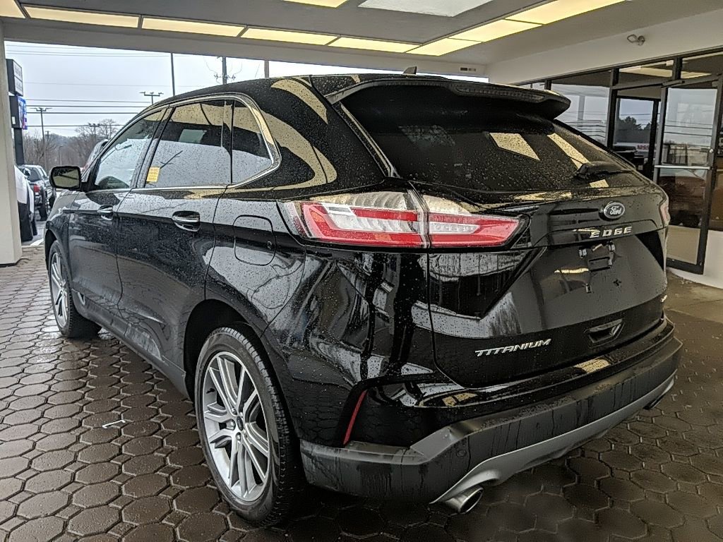 Certified 2024 Ford Edge Titanium w/ Equipment Group 301A image 9