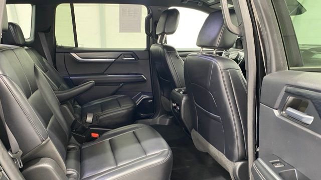 Used 2024 GMC Acadia Elevation image 25