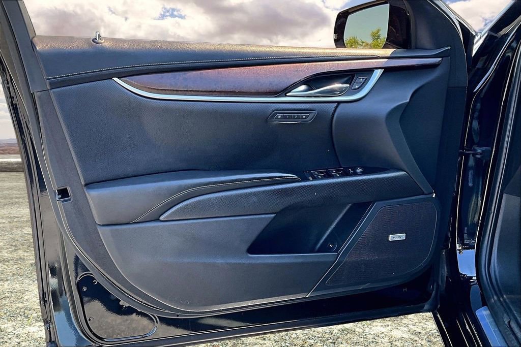 Used 2019 Cadillac XTS Luxury image 19