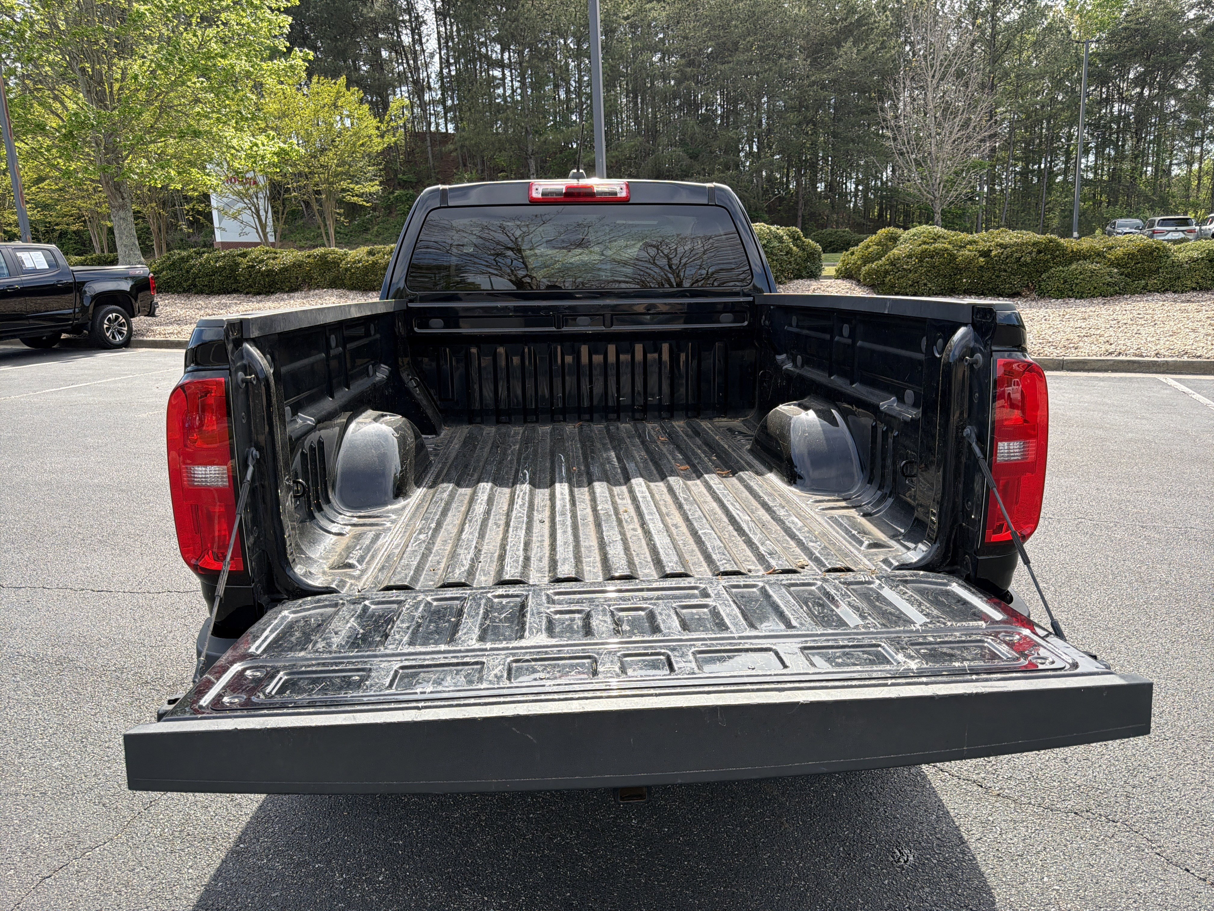 Used 2021 Chevrolet Colorado W/T image 17