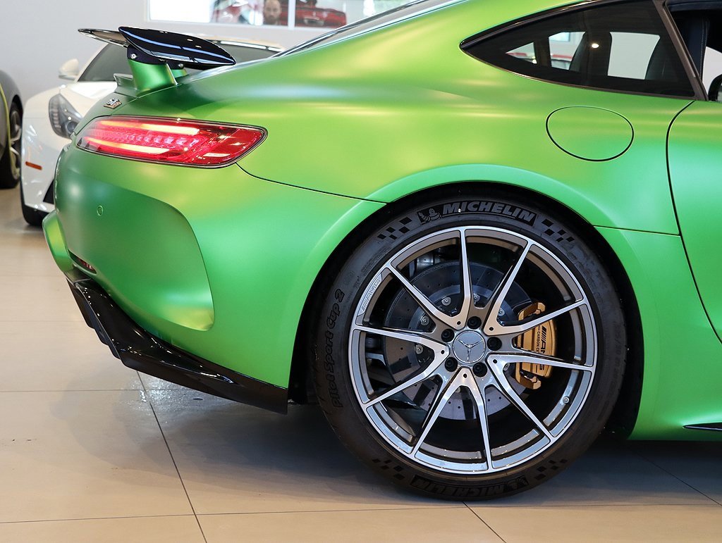 Used 2018 Mercedes-Benz AMG GT R image 26