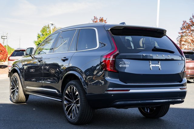 New 2026 Volvo XC90 B6 Plus w/ Protection Package Premier image 5