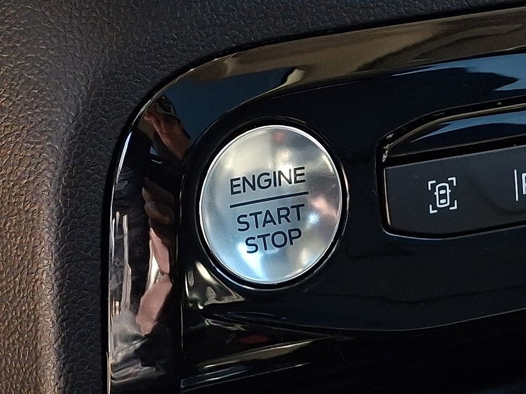 Used 2024 Ford Escape Platinum image 24