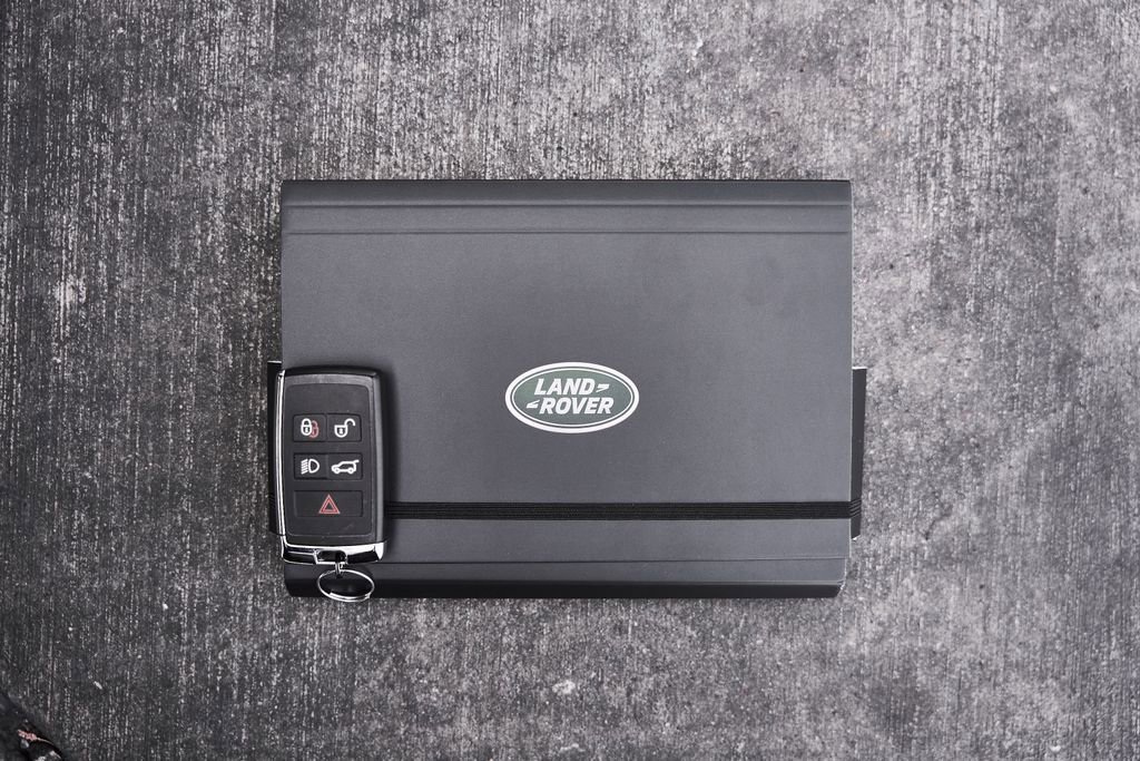 Used 2025 Land Rover Range Rover Long Wheelbase SE image 78