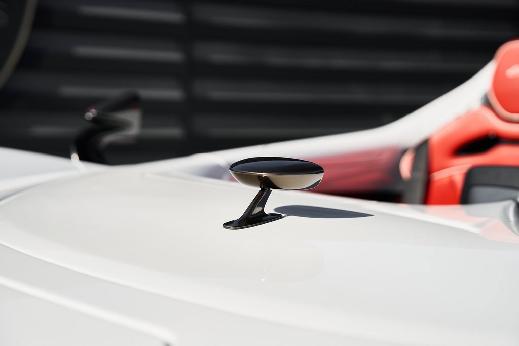 Used 2021 McLaren Elva image 9