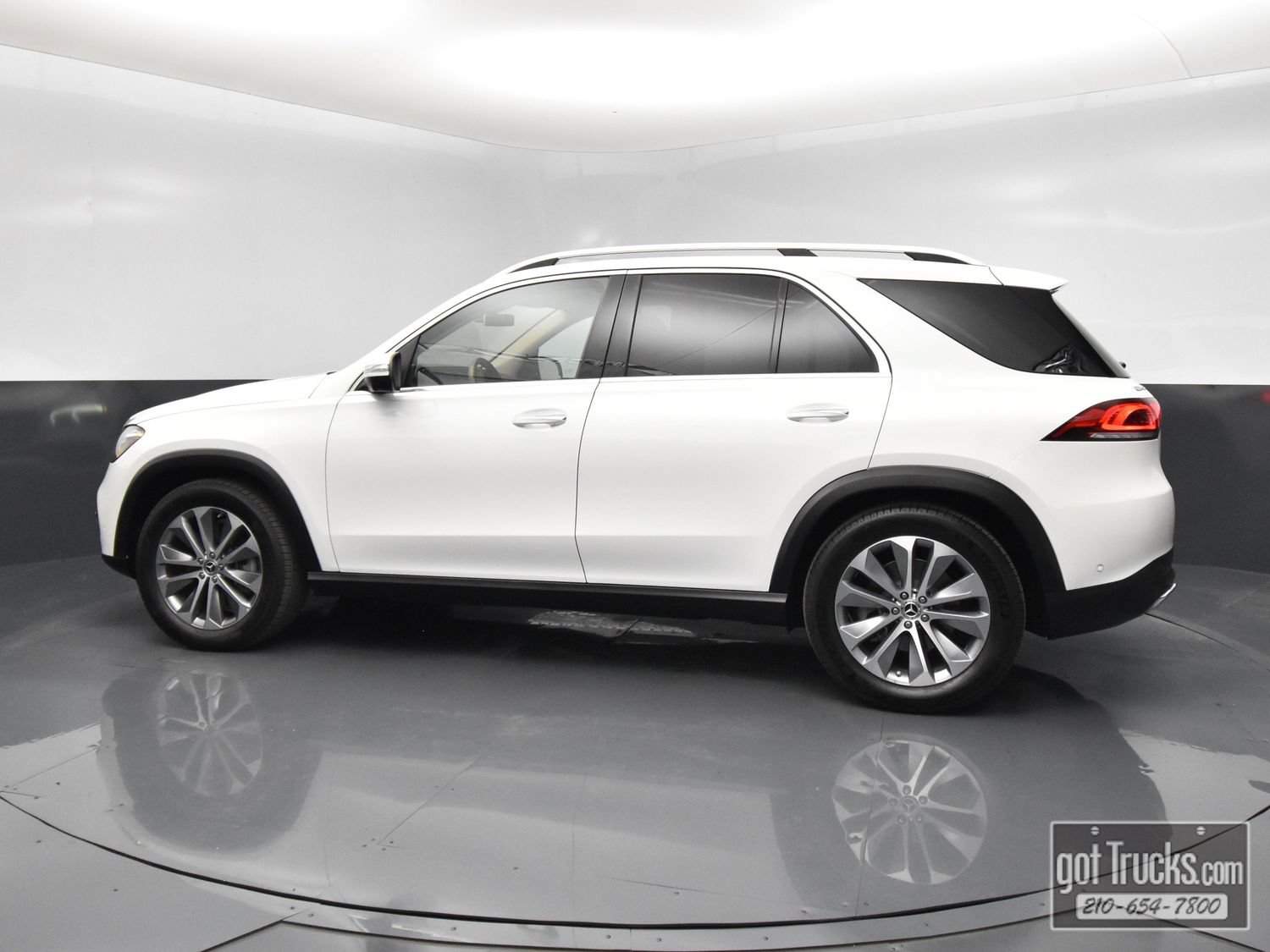 Used 2020 Mercedes-Benz GLE 450 4MATIC image 3
