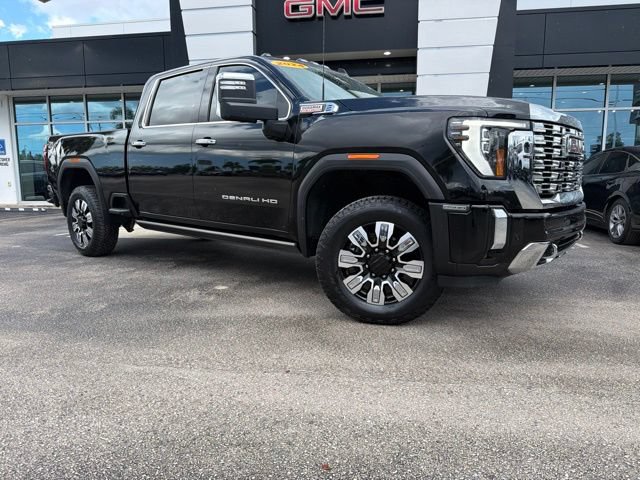 Used 2024 GMC Sierra 2500 Denali w/ Denali Reserve Package AWD/4WD image 2