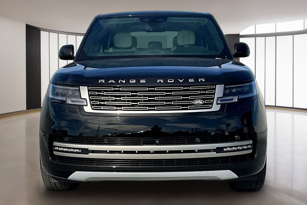 Certified 2025 Land Rover Range Rover SE AWD/4WD image 2