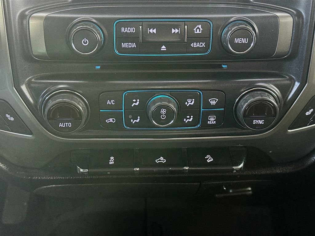 Used 2018 Chevrolet Silverado 1500 LT w/ All Star Edition AWD/4WD image 18