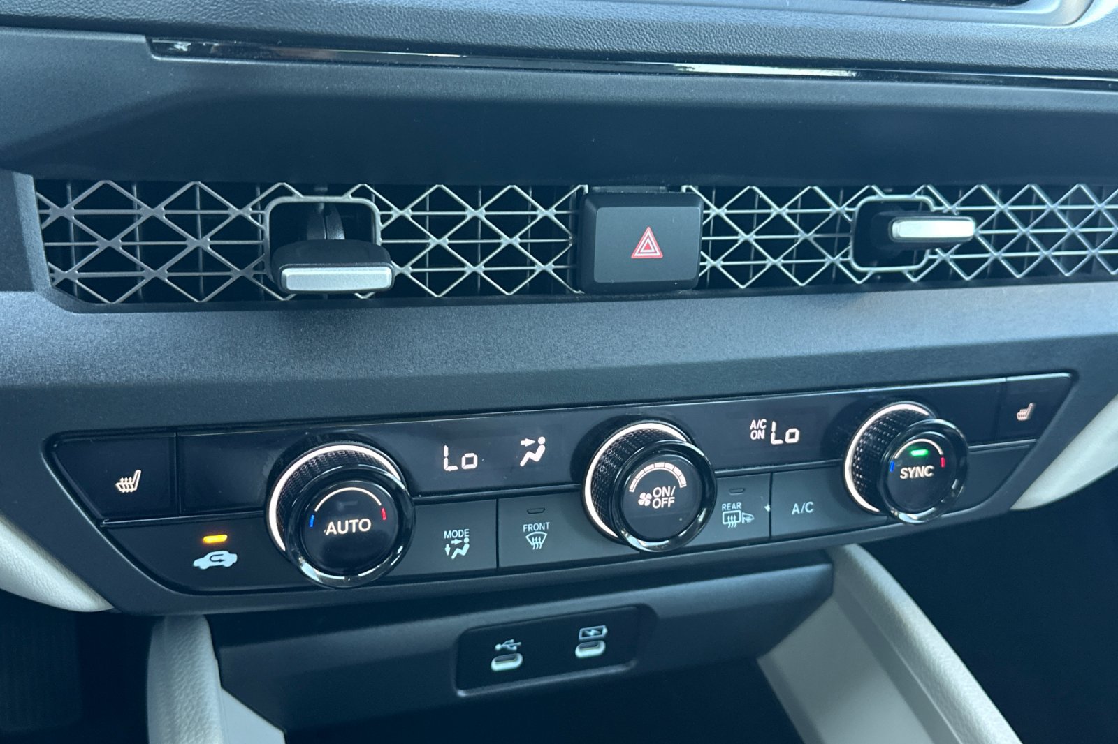 Used 2025 Honda Accord SE image 19
