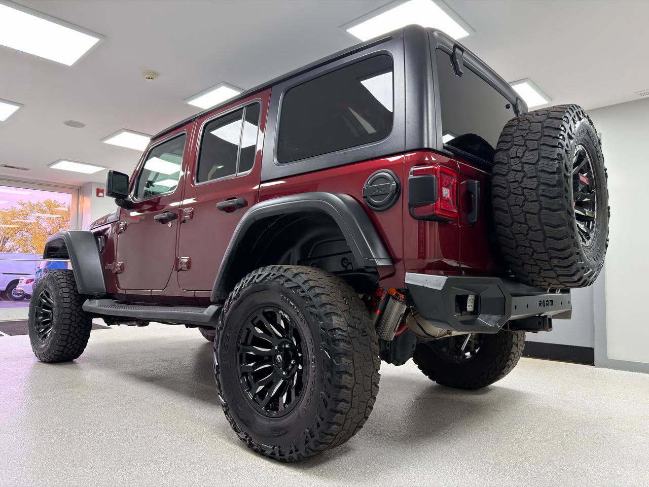Used 2021 Jeep Wrangler Unlimited Rubicon AWD/4WD image 5