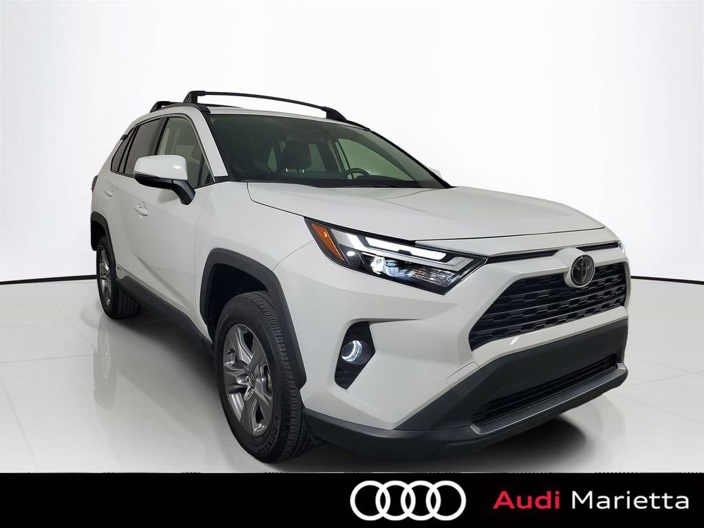 Used 2025 Toyota RAV4 XLE image 1