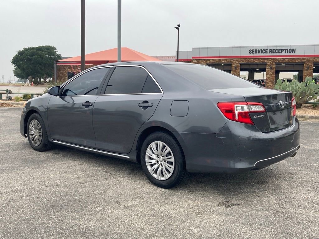 Used 2012 Toyota Camry LE FWD image 7