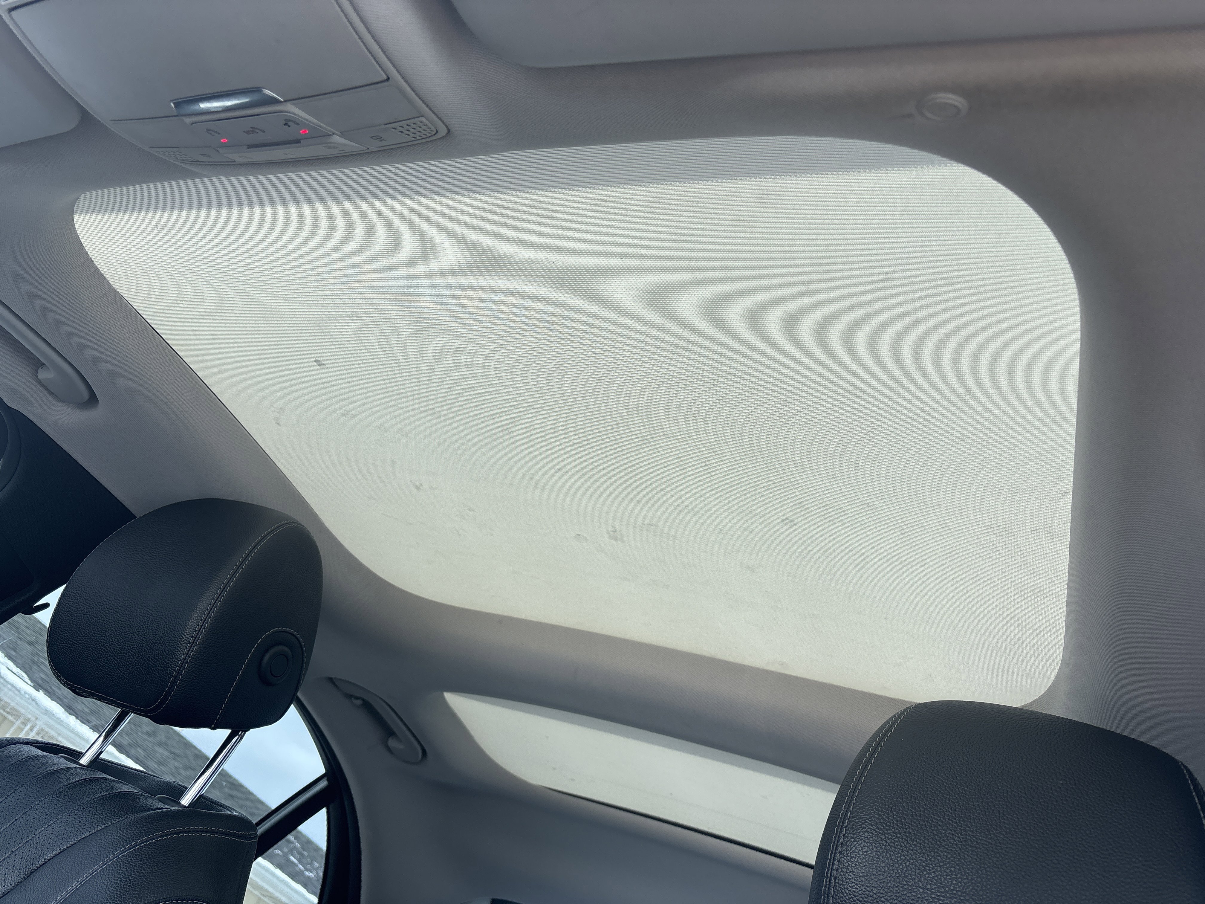 Used 2018 Mercedes-Benz E 300 4MATIC image 4