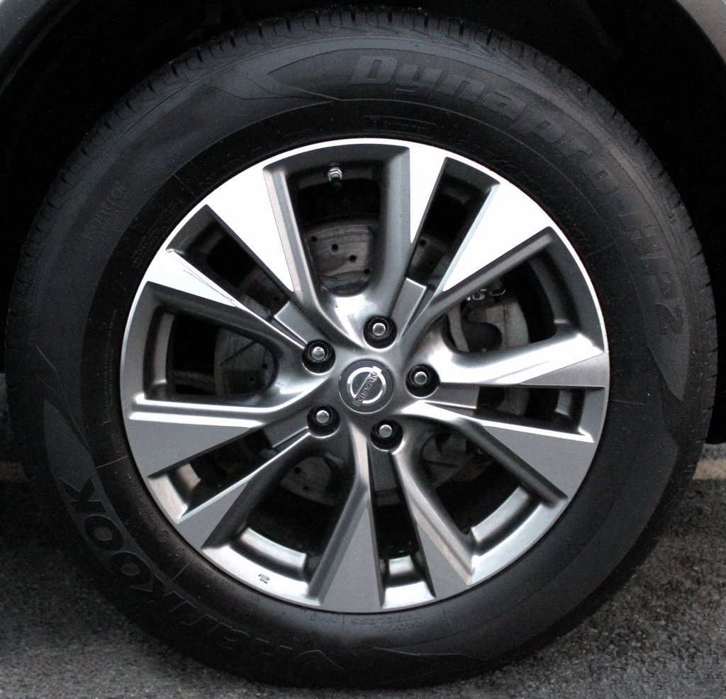 Used 2018 Nissan Murano SL w/ Moonroof Package image 11