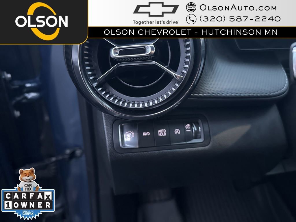 Used 2025 Chevrolet Equinox LT w/ Safety and Technology Package image 17