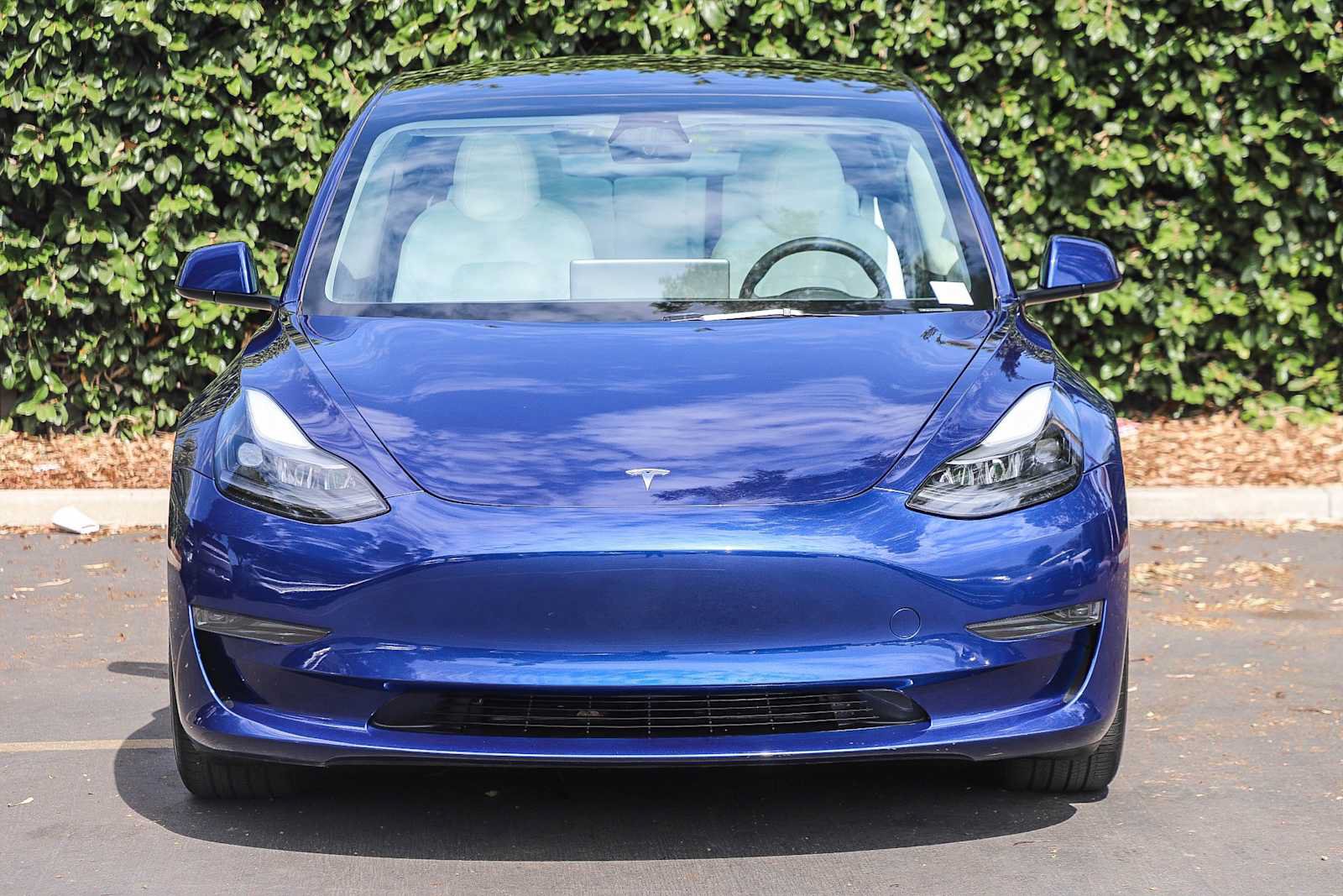 Used 2023 Tesla Model 3 Standard Range RWD image 2