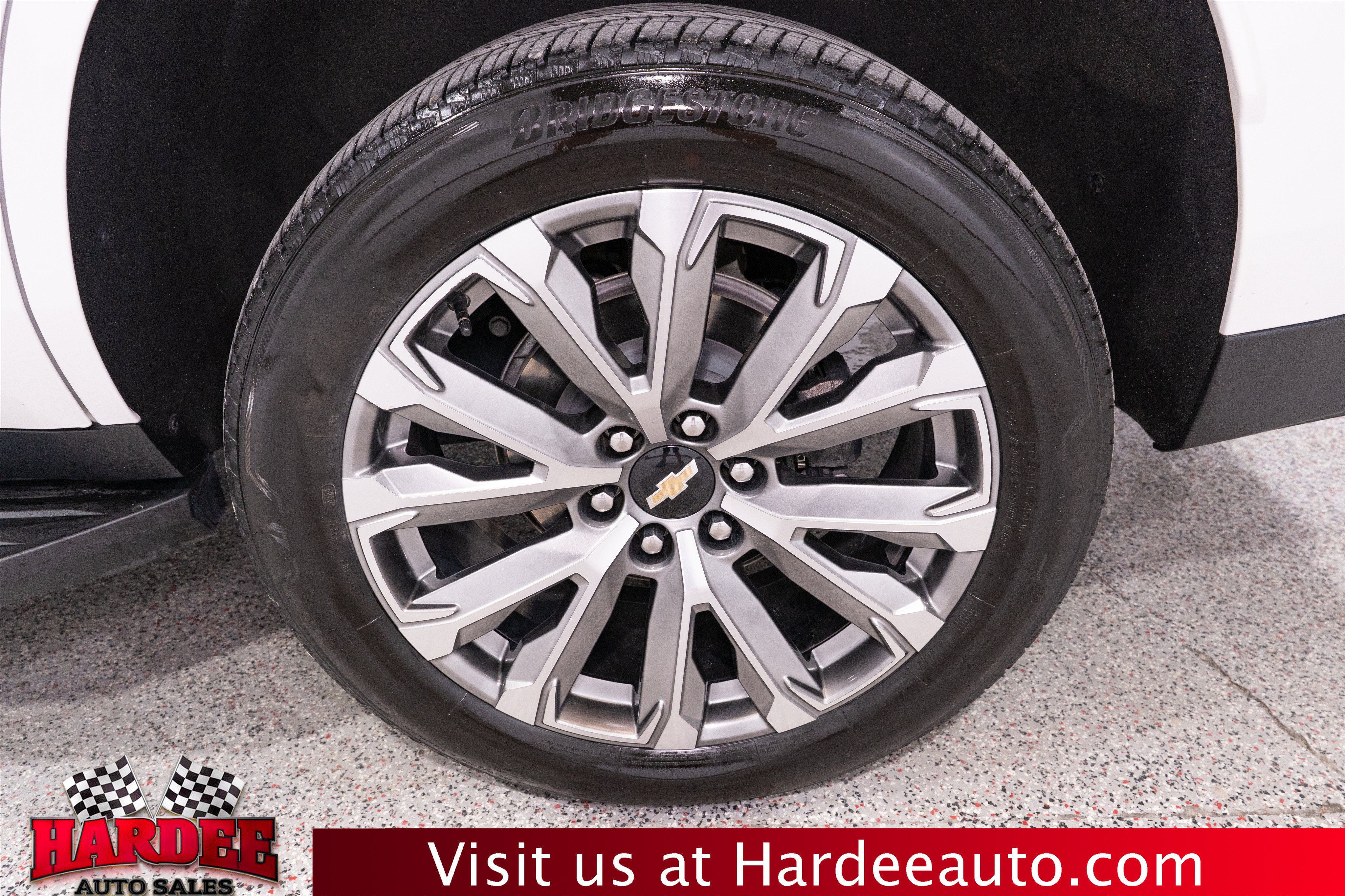 Used 2025 Chevrolet Tahoe High Country w/ LPO, Illumination Package AWD/4WD image 10