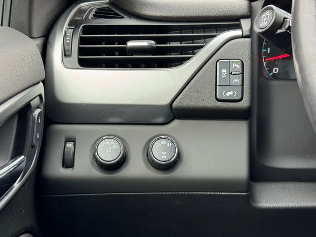 Used 2019 Chevrolet Tahoe LT w/ LT Signature Package image 33