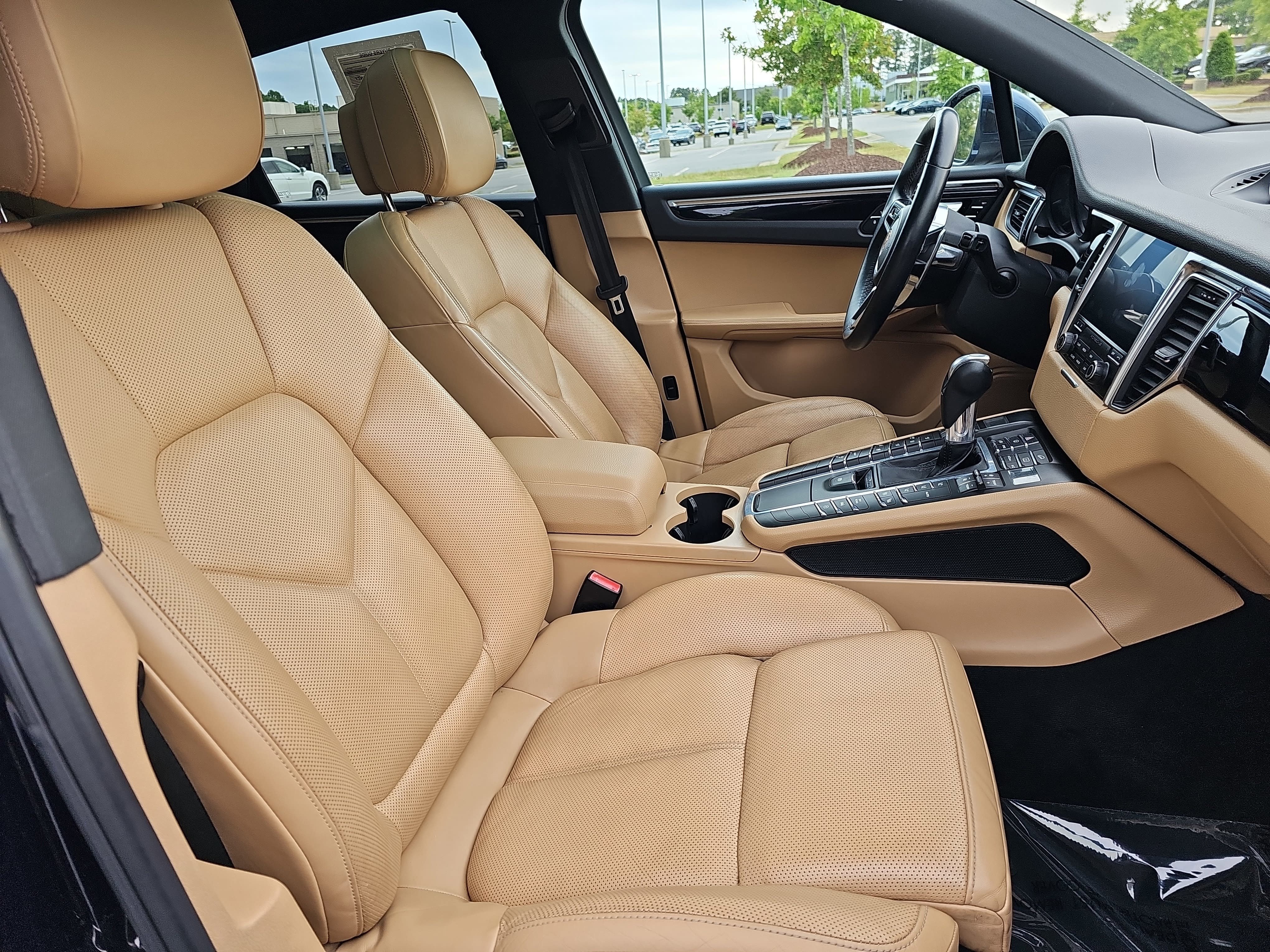 Used 2017 Porsche Macan S AWD/4WD image 10