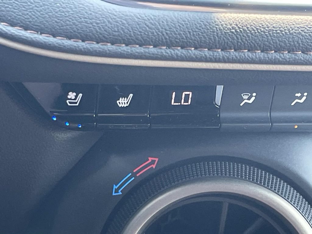 Used 2024 Chevrolet Blazer Premier w/ Driver Confidence II Package FWD image 24