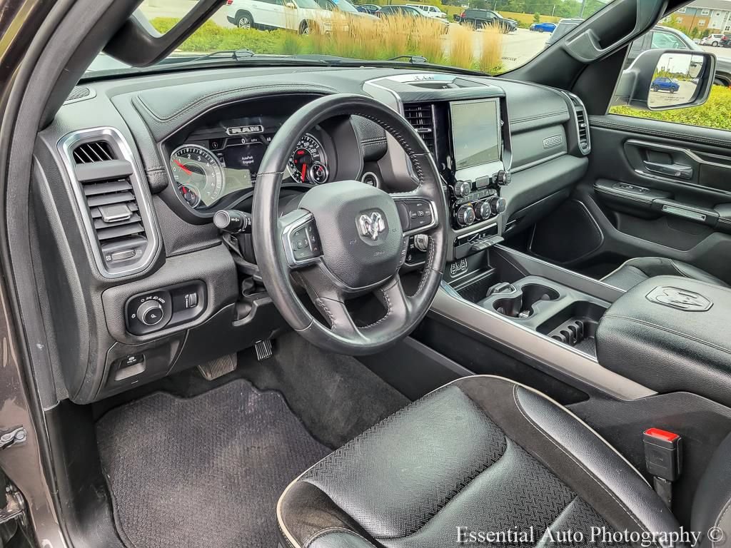 Used 2024 RAM 1500 Laramie AWD/4WD image 9