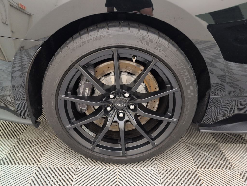 Used 2016 Ford Mustang Shelby GT350 w/ Track Package image 19