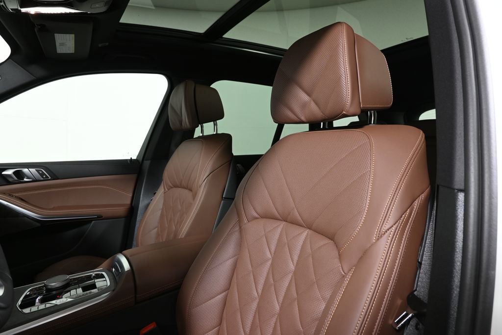 New 2026 BMW X5 xDrive50e AWD/4WD image 17