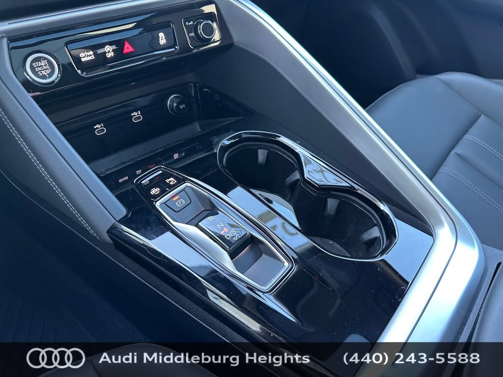 Used 2025 Audi Q5 Premium AWD/4WD image 35