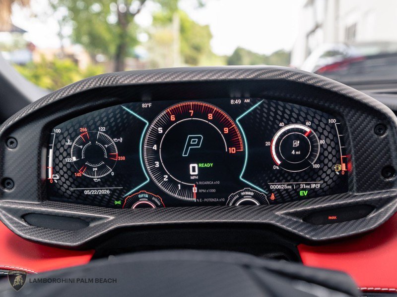 Used 2025 Lamborghini Revuelto AWD/4WD image 26