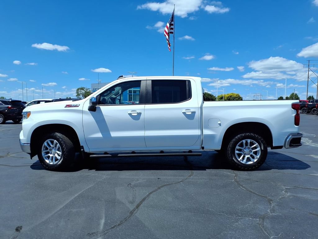 Used 2022 Chevrolet Silverado 1500 LT AWD/4WD image 29