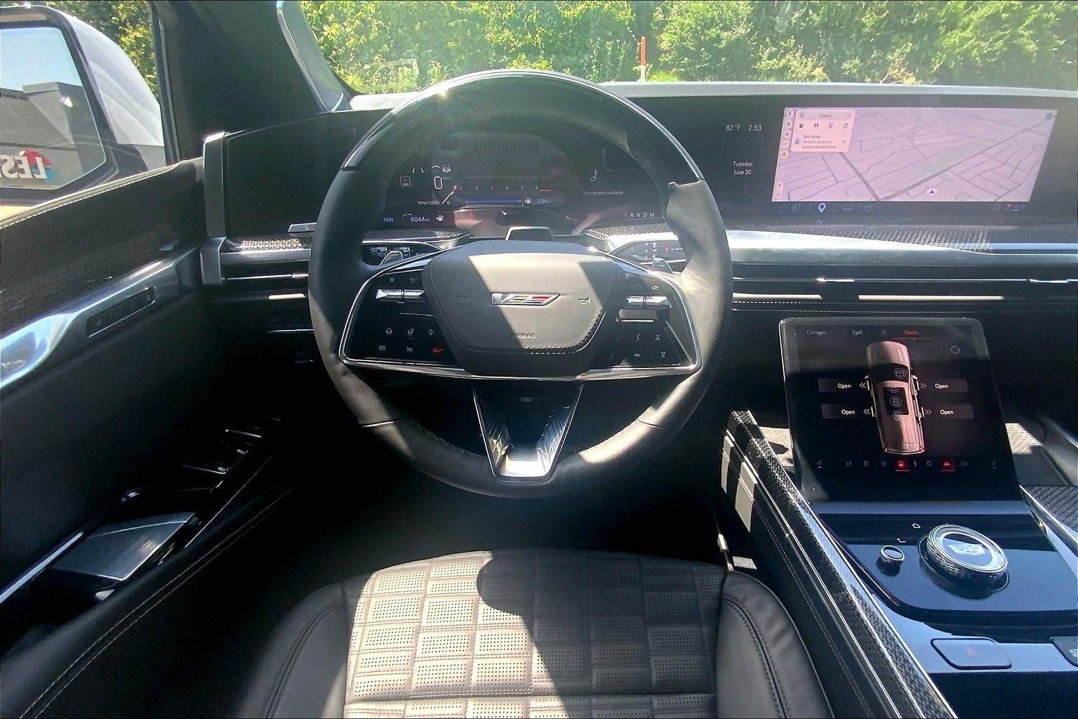 Certified 2026 Cadillac Escalade ESV V AWD/4WD image 5