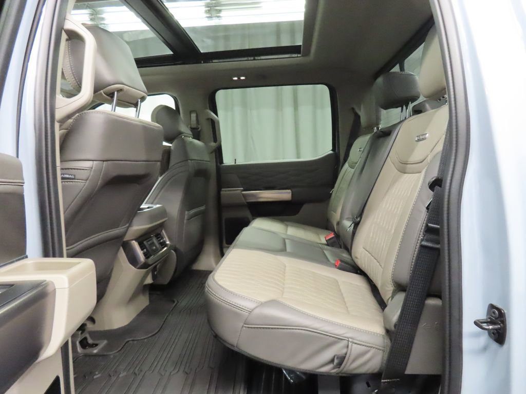 Used 2025 Ford F350 Platinum w/ Platinum Plus Package AWD/4WD image 13