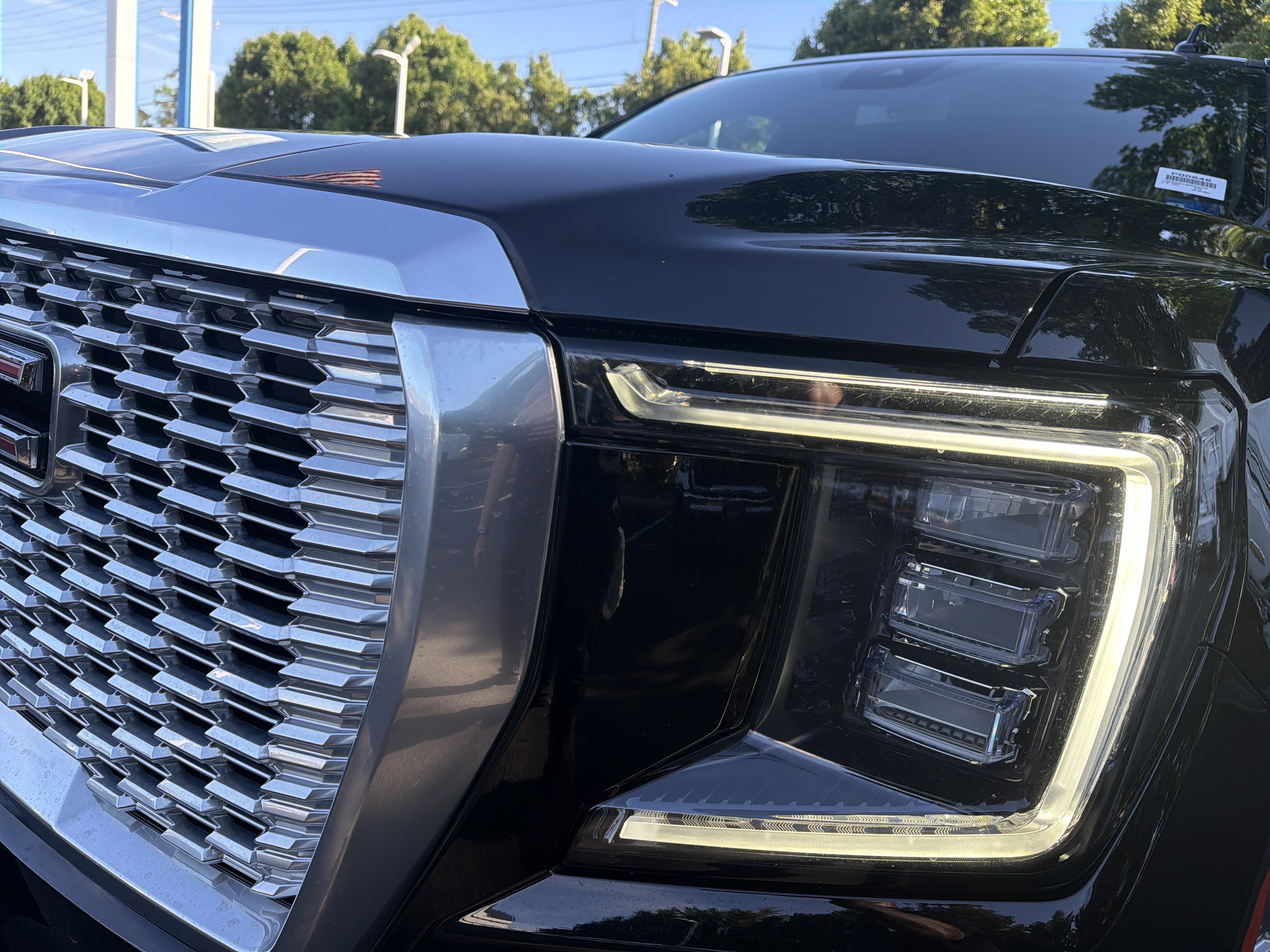 Used 2024 GMC Yukon Denali AWD/4WD image 6