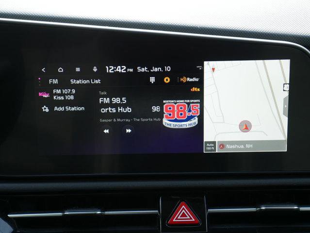 Used 2023 Kia Niro EX image 16