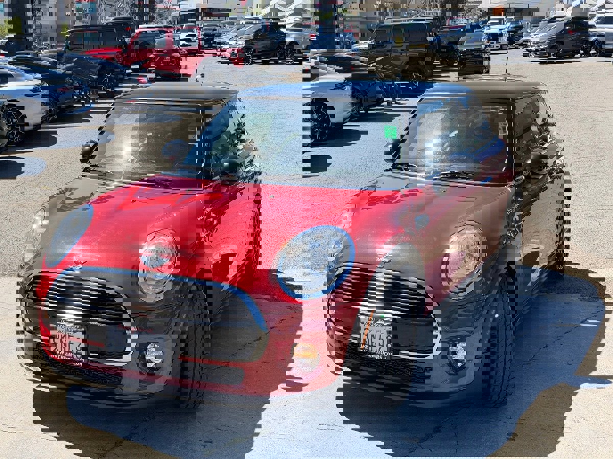 Used 2017 MINI Cooper 2-Door Hardtop image 5