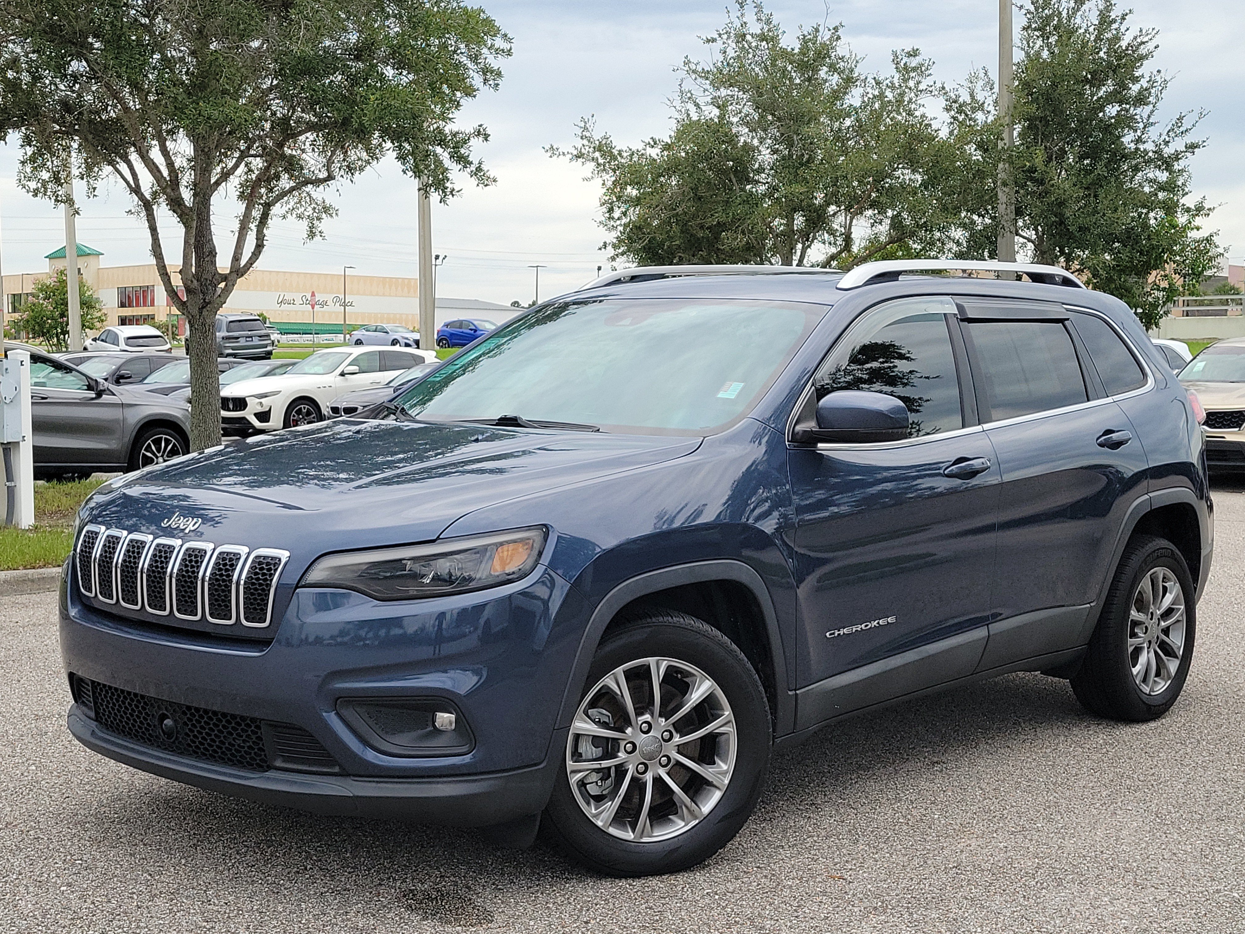 Used 2021 Jeep Cherokee Latitude Lux w/ Sun & Sound Group FWD image 32