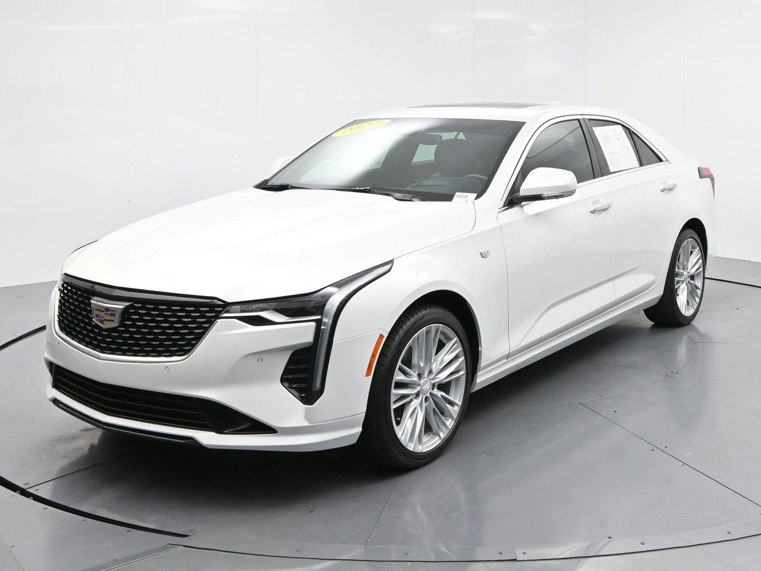 Certified 2022 Cadillac CT4 Premium Luxury AWD/4WD image 3