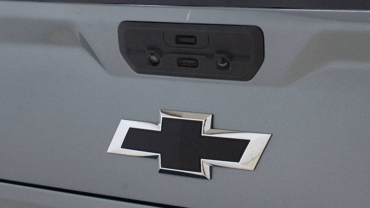 Used 2021 Chevrolet Silverado 1500 Custom w/ LPO, Dark Essentials Package RWD image 21